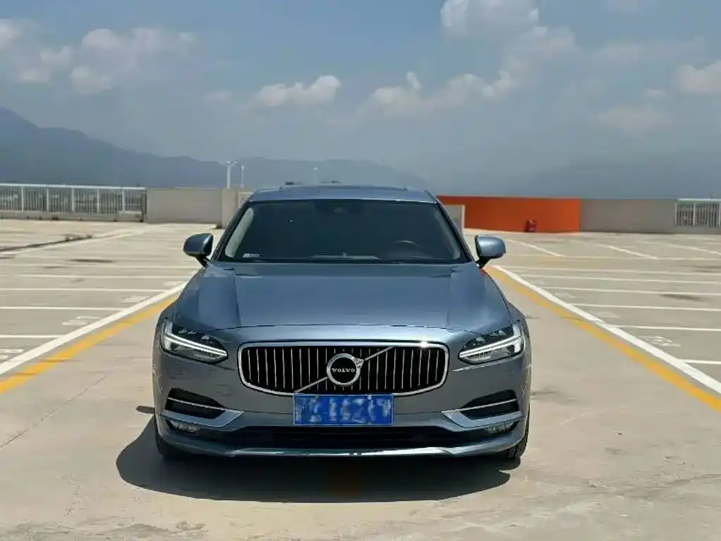 Volvo S90 — миниатюра 2