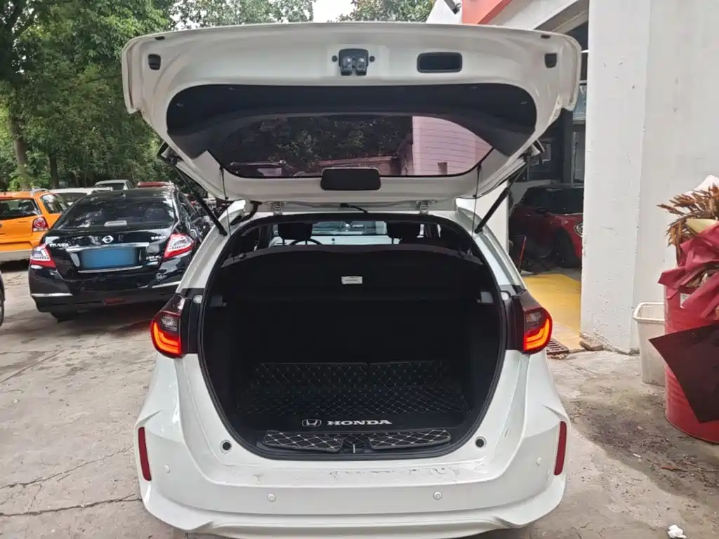 Honda Fit — миниатюра 19
