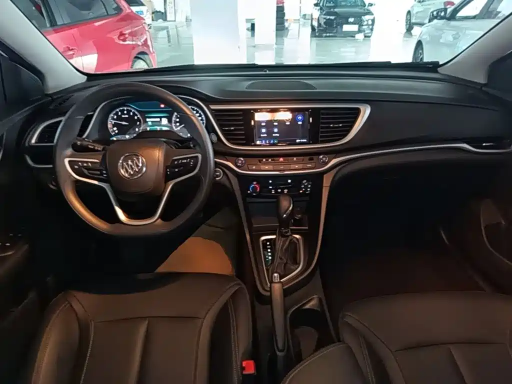 Buick Excelle — миниатюра 10