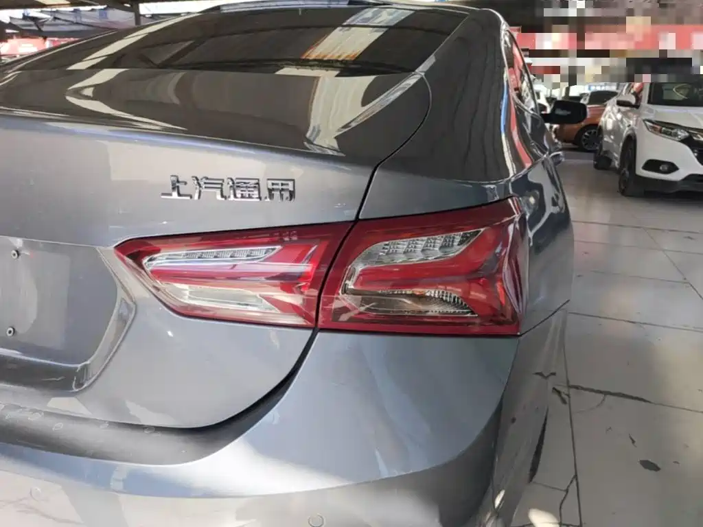 Chevrolet Malibu XL — миниатюра 8
