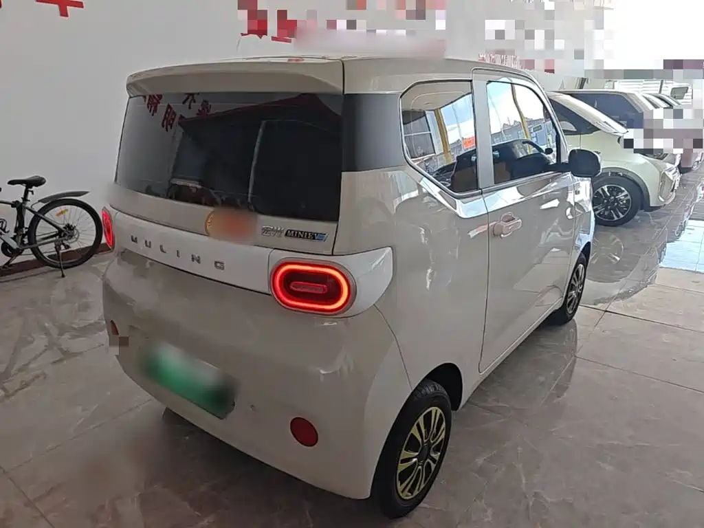 Wuling MINIEV — миниатюра 7