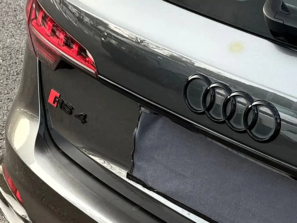 Audi RS 4 — миниатюра 11