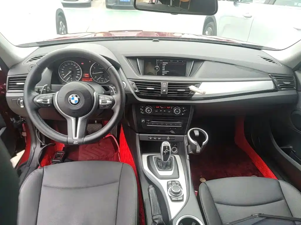 BMW X1 — миниатюра 10