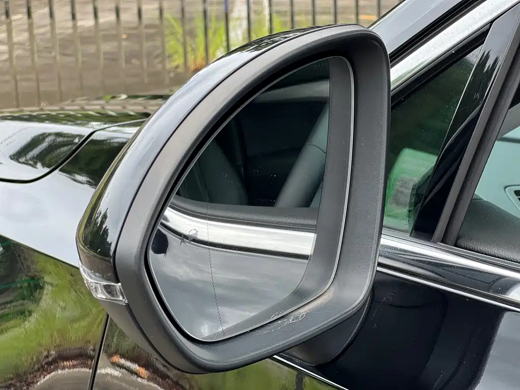 Buick Envision Plus — миниатюра 11