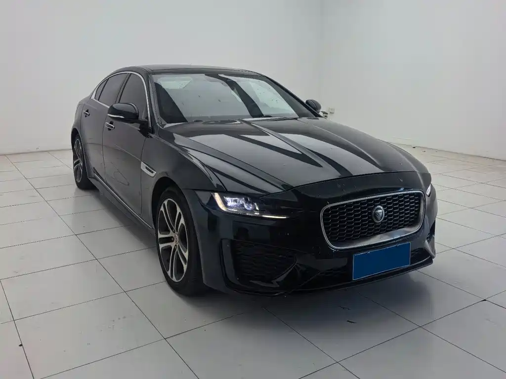 Jaguar XEL — миниатюра 3