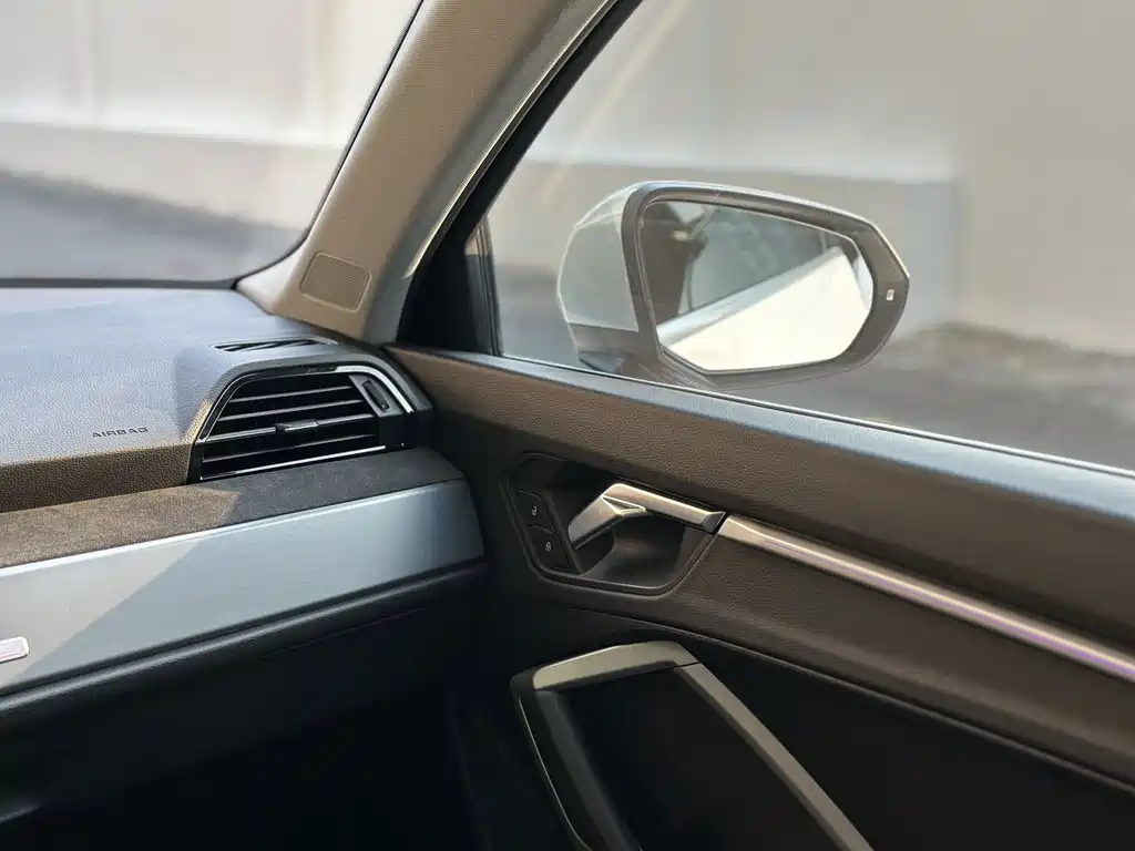 Audi Q3 — миниатюра 15