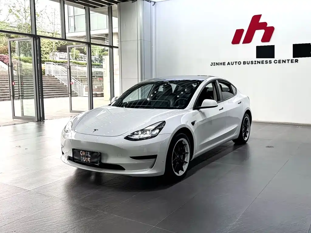 Tesla Model 3 2023