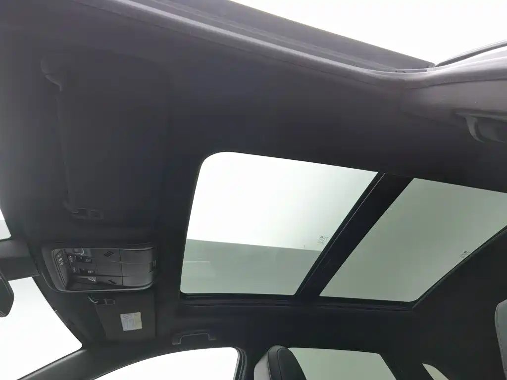 Cadillac XT5 — миниатюра 14