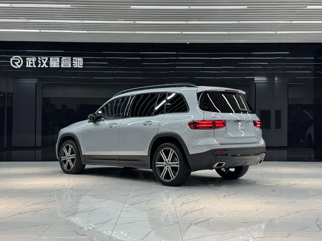 Mercedes-Benz GLB — миниатюра 3
