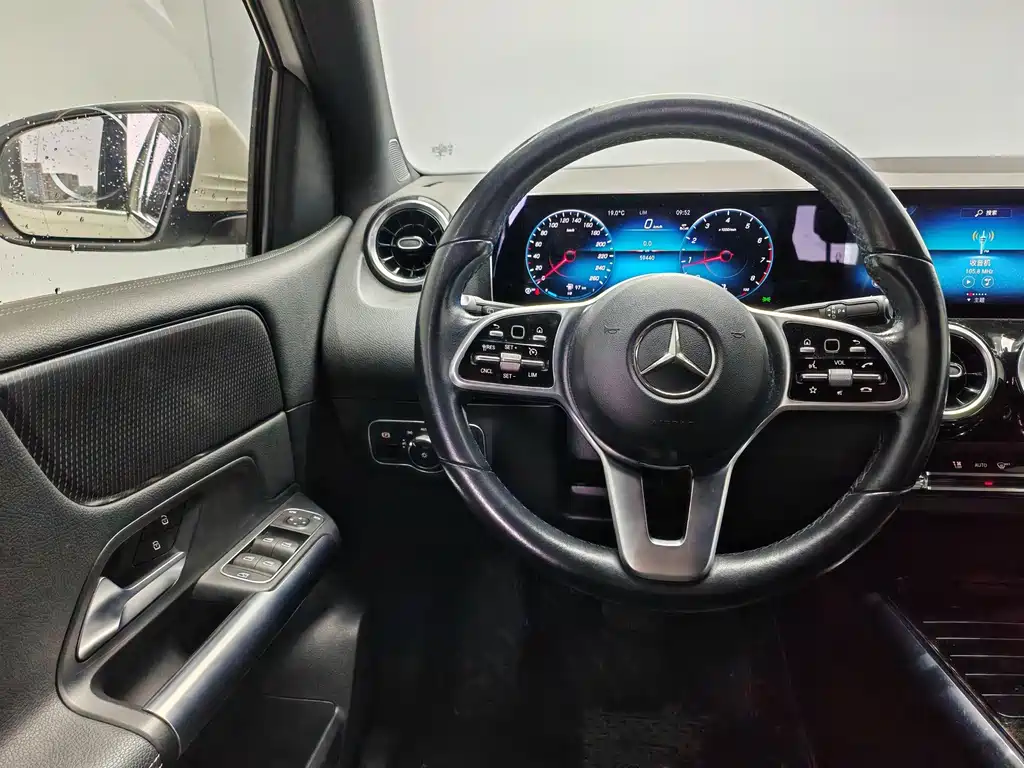 Mercedes-Benz B-Class — миниатюра 9