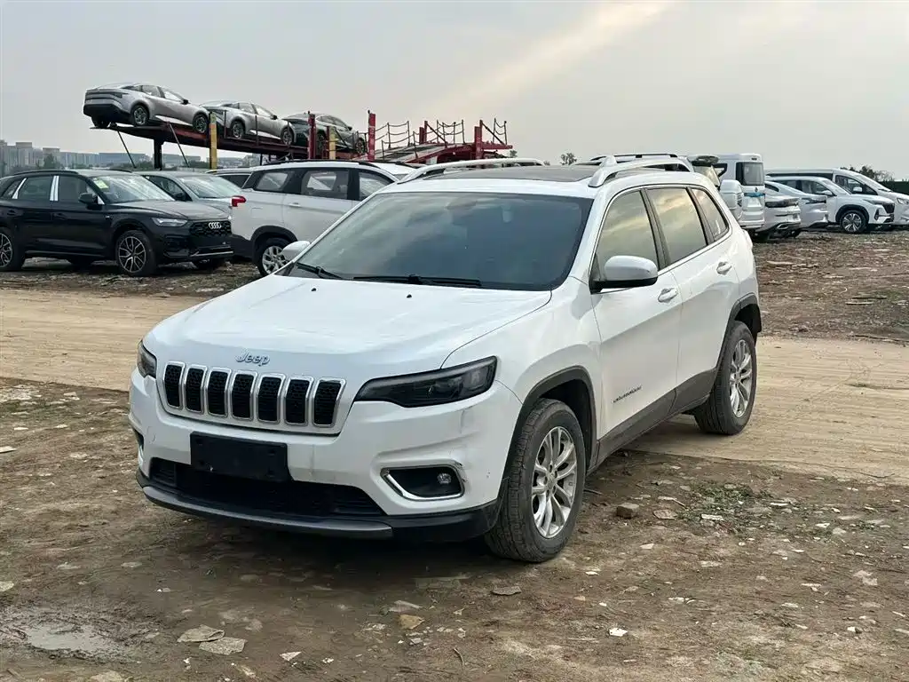 Jeep Cherokee 2020