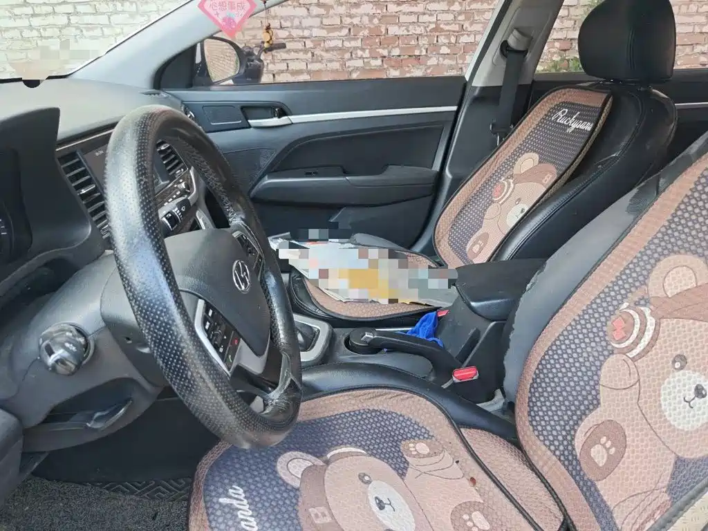 Hyundai Elantra — миниатюра 16