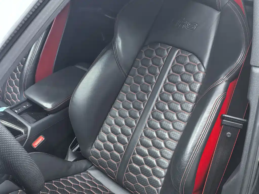 Audi RS 4 — миниатюра 4