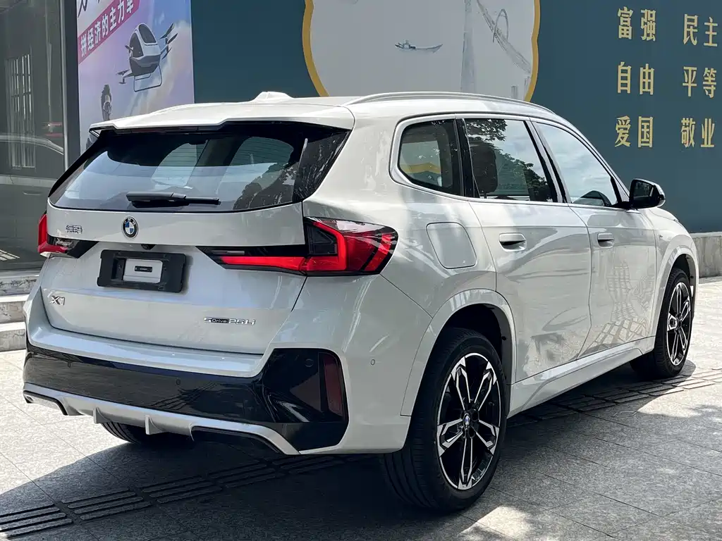 BMW X1 2025 sDrive25Li M Sport