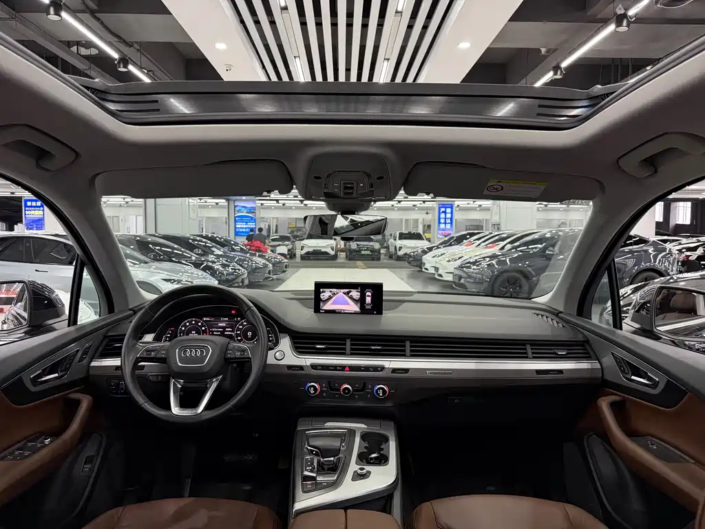 Audi Q7 — миниатюра 11
