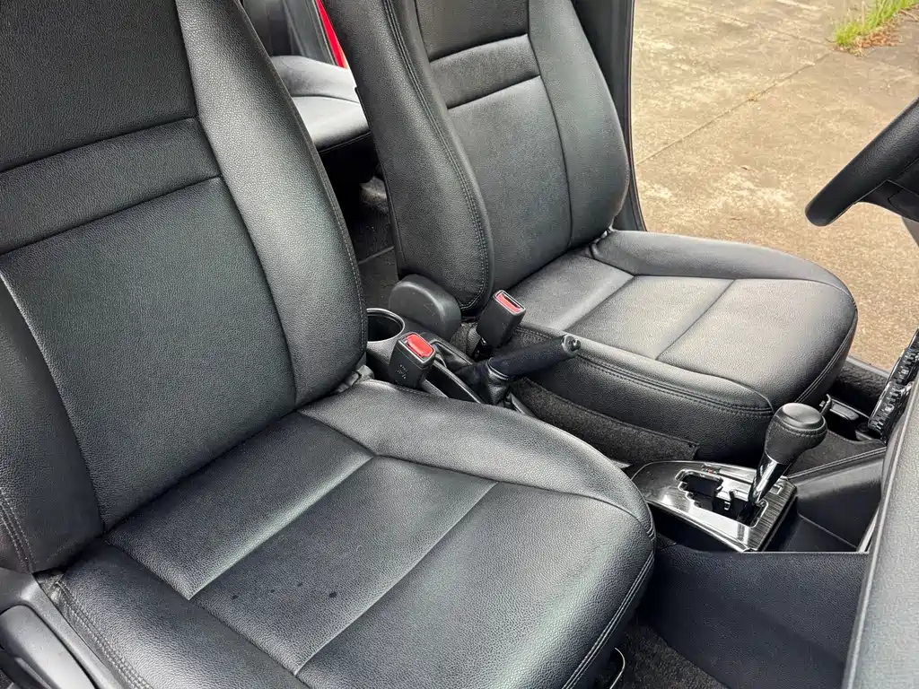 Toyota Vios FS — миниатюра 16