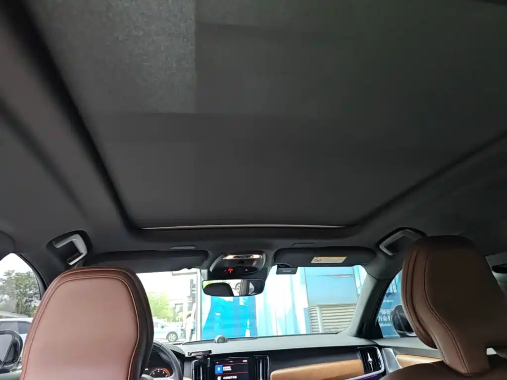 Volvo S90 — миниатюра 18