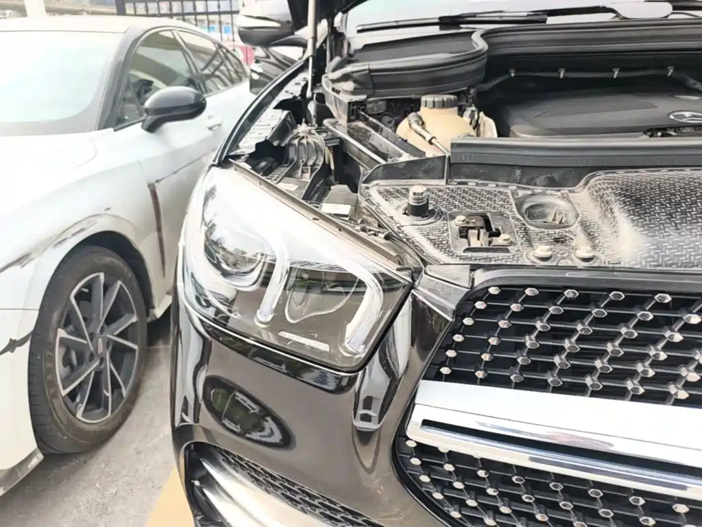 Mercedes-Benz GLE (Import) — миниатюра 11
