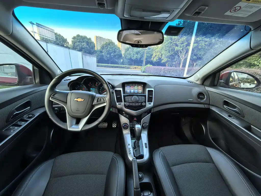 Chevrolet Cruze — миниатюра 10