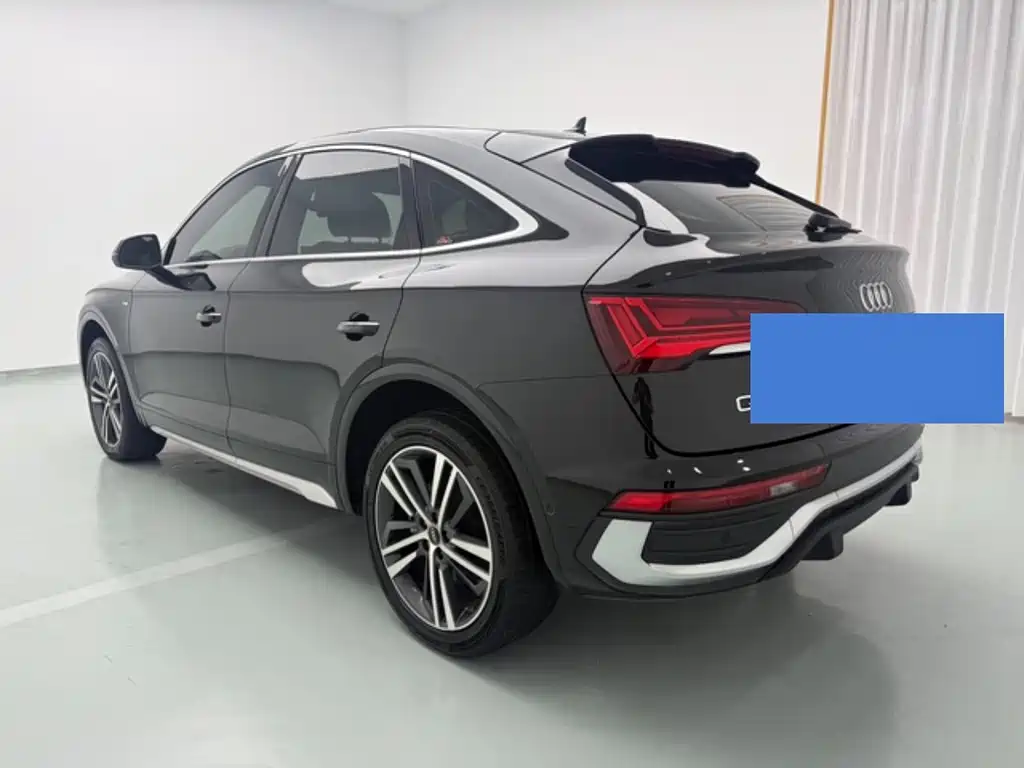 Audi Q5L Sportback — миниатюра 8
