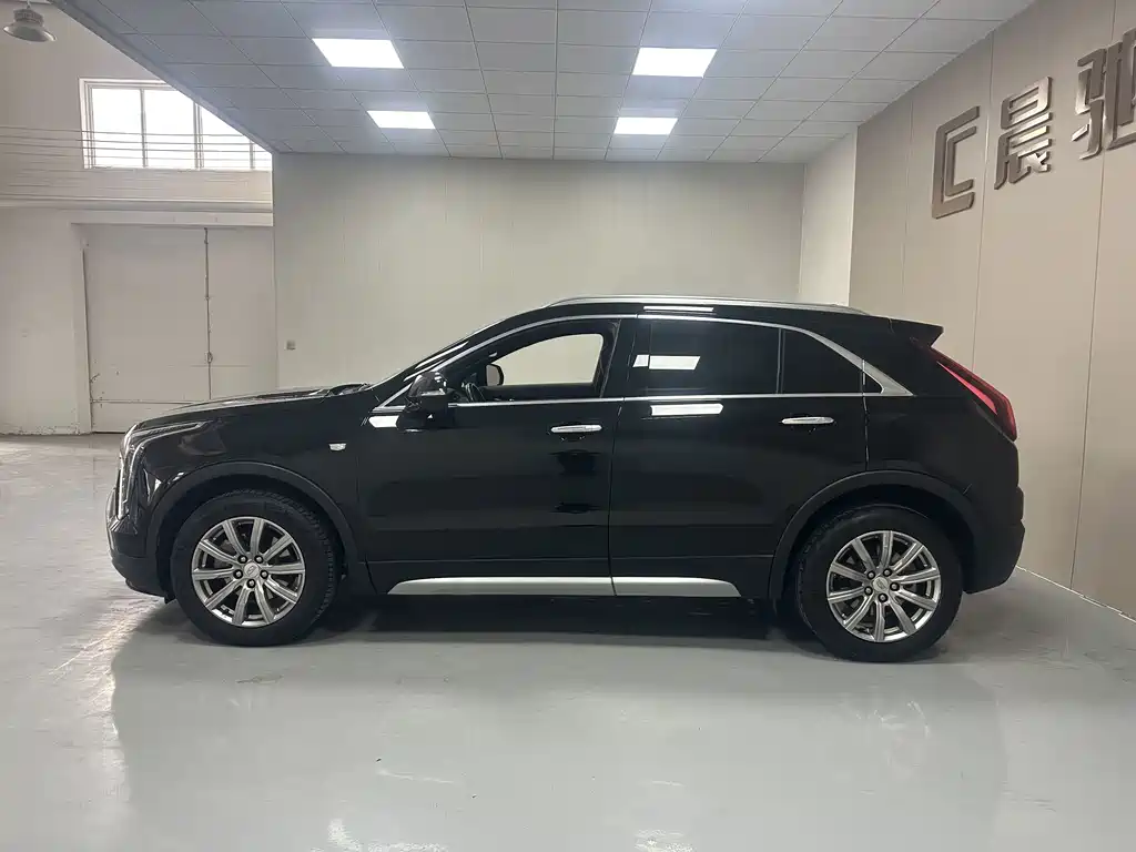 Cadillac XT4 — миниатюра 7