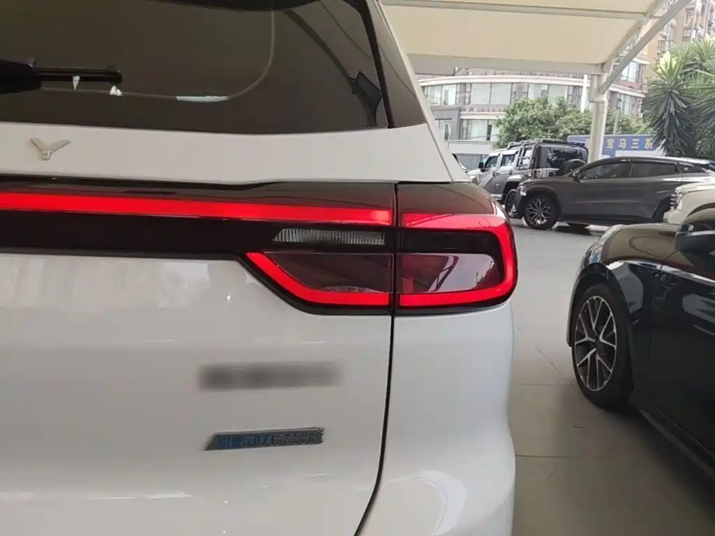 Chery Tiggo 8 — миниатюра 8