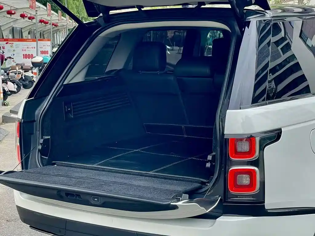 Land Rover Range Rover — миниатюра 7