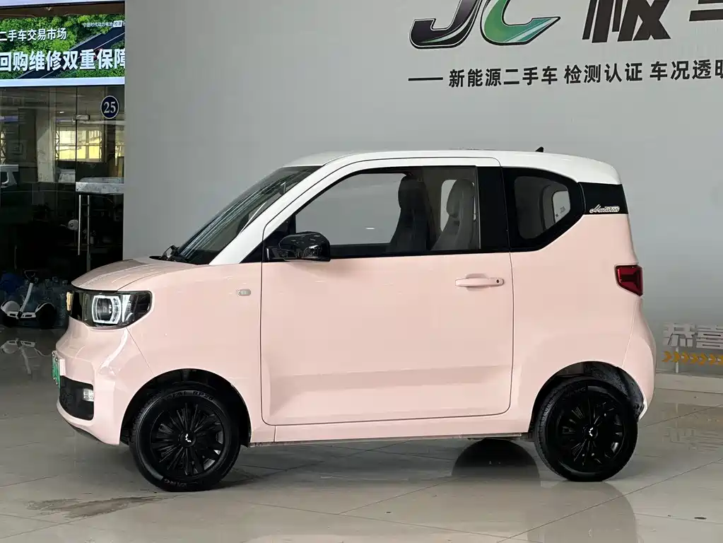 Wuling MINIEV — миниатюра 9