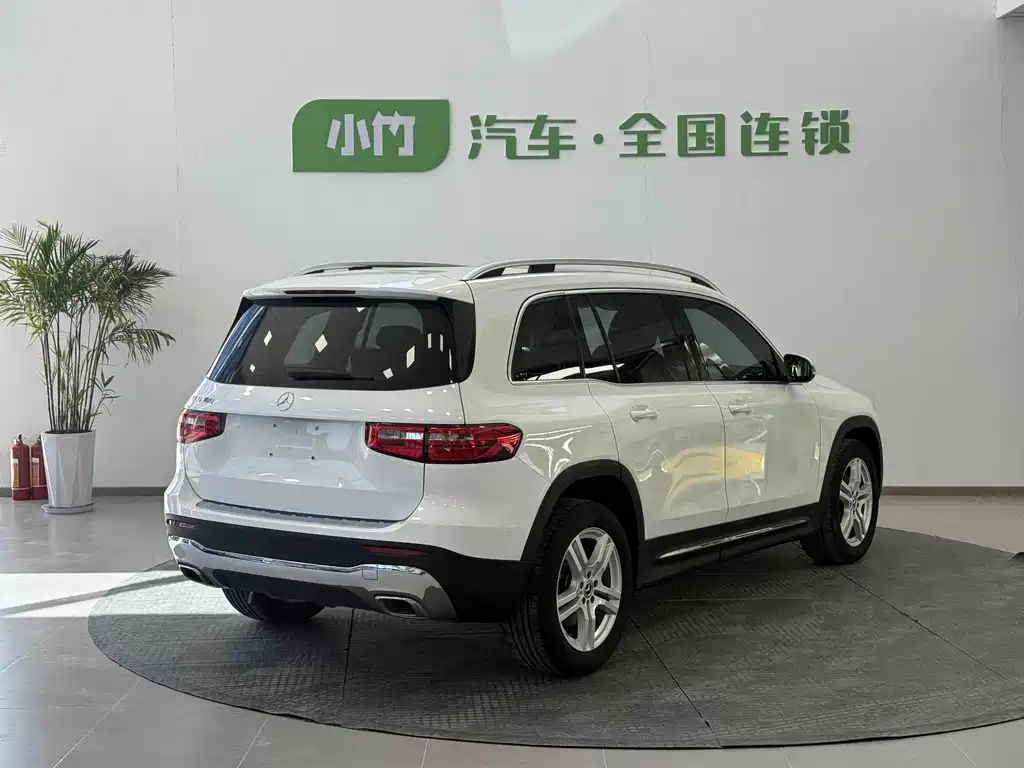 Mercedes-Benz GLB — миниатюра 6