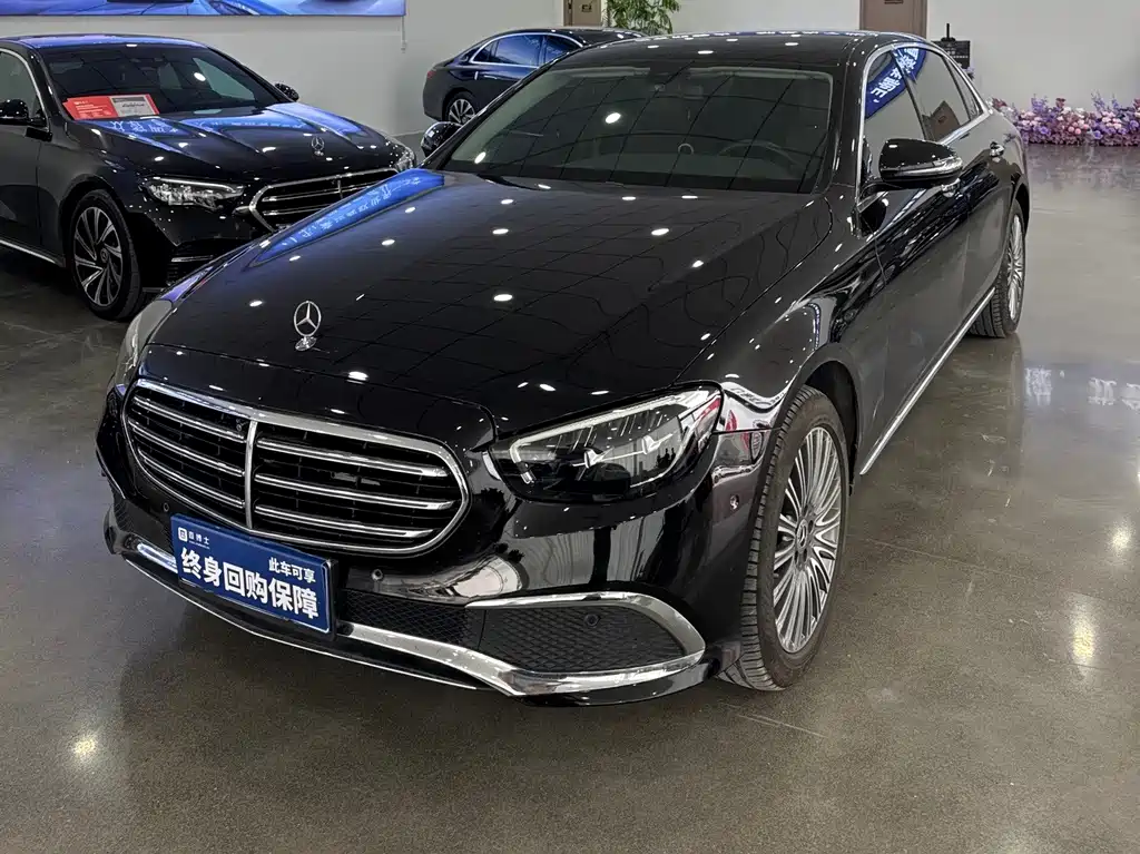 Mercedes-Benz E-Class — миниатюра 12