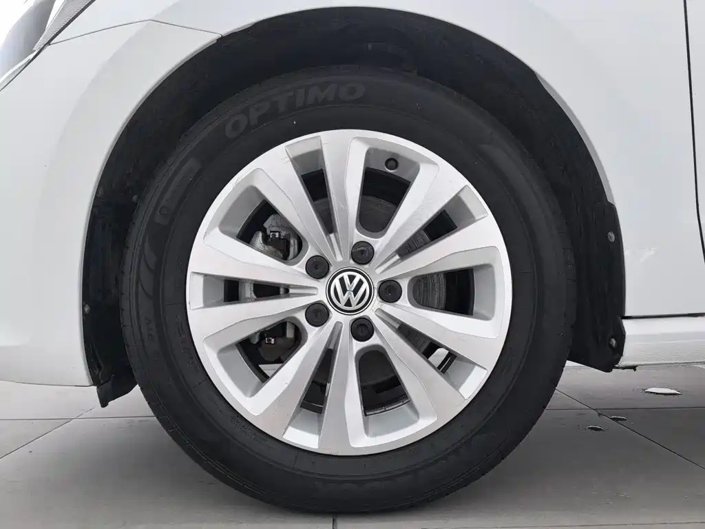 Volkswagen Golf Sportsvan — миниатюра 17