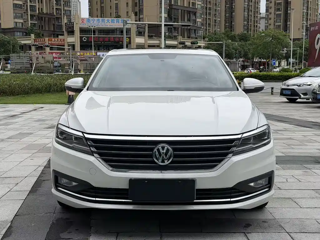 Volkswagen Lavida — миниатюра 2
