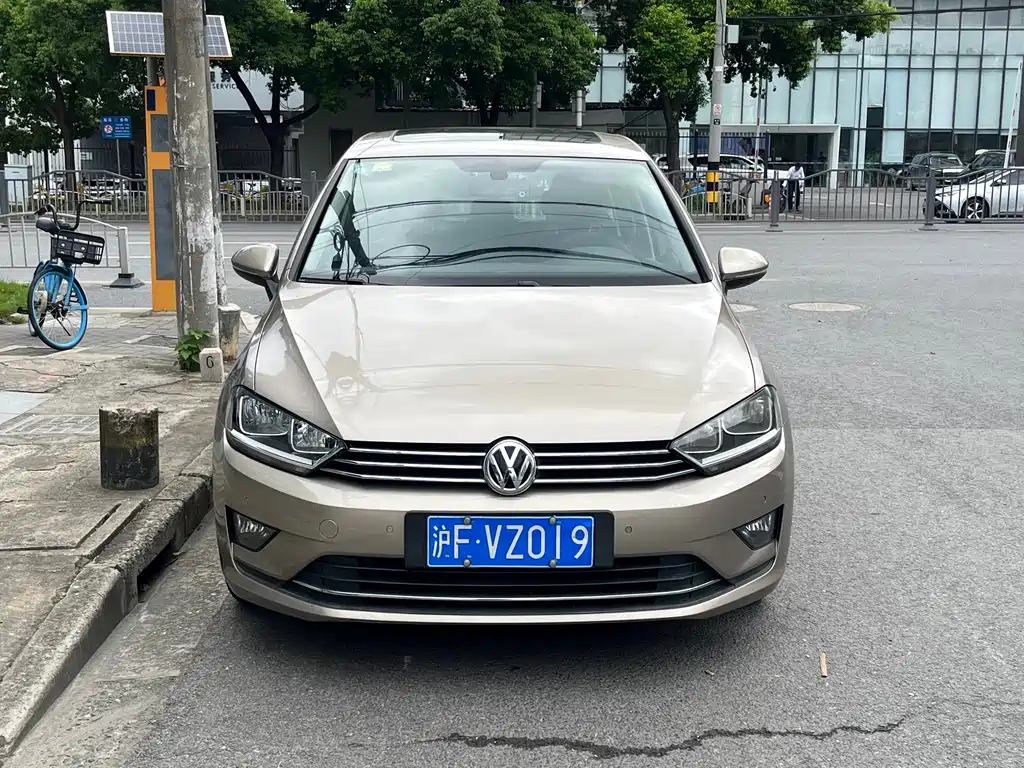 Volkswagen Golf Sportsvan — миниатюра 3