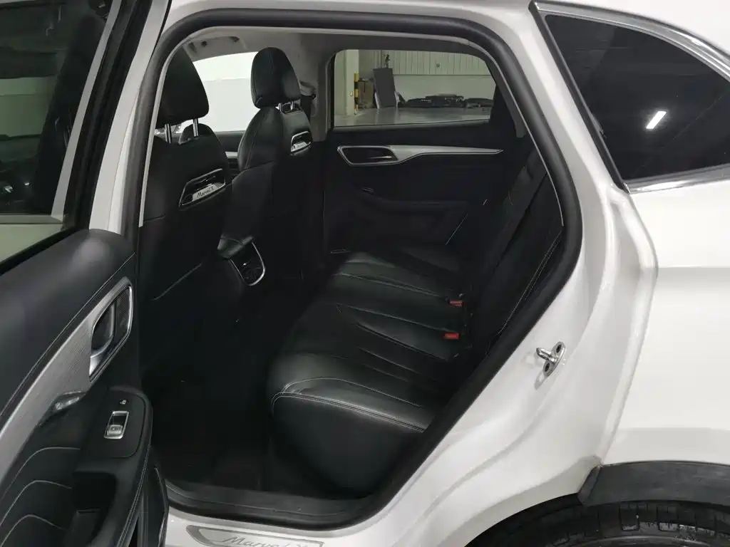 Roewe MARVEL X — миниатюра 15