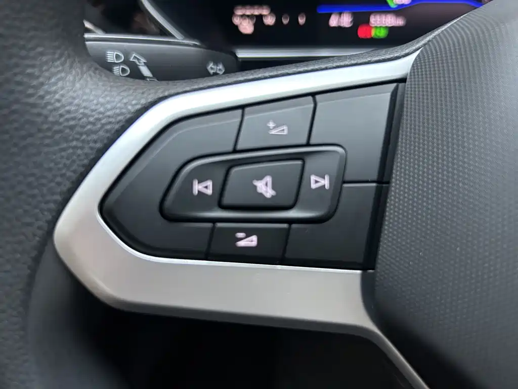 Volkswagen 帕萨特插电混动 — миниатюра 29