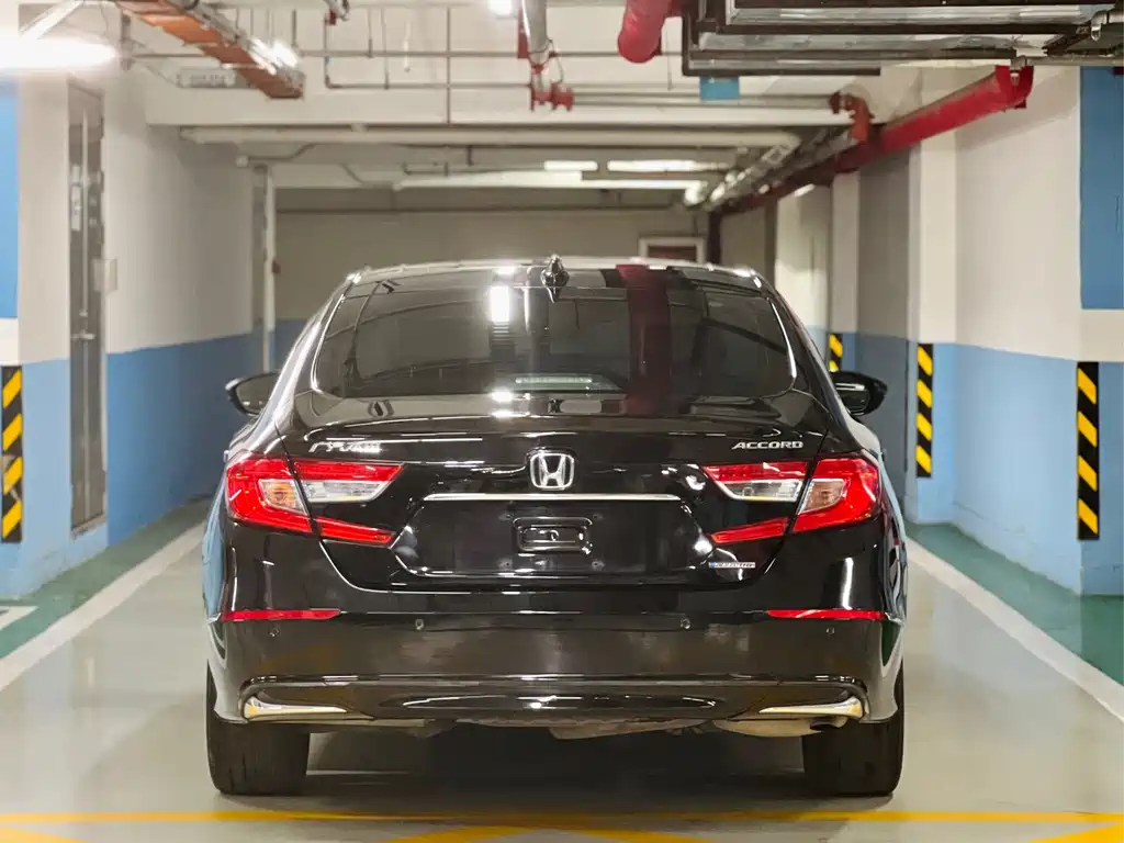 Honda Accord — миниатюра 18