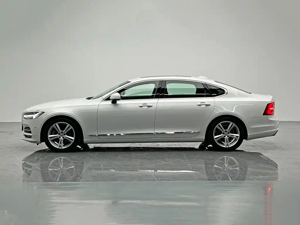 Volvo S90 — миниатюра 3