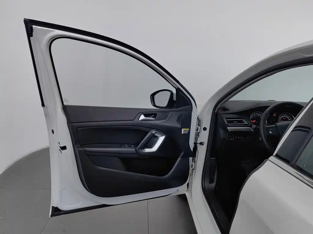 Peugeot 408 — миниатюра 8