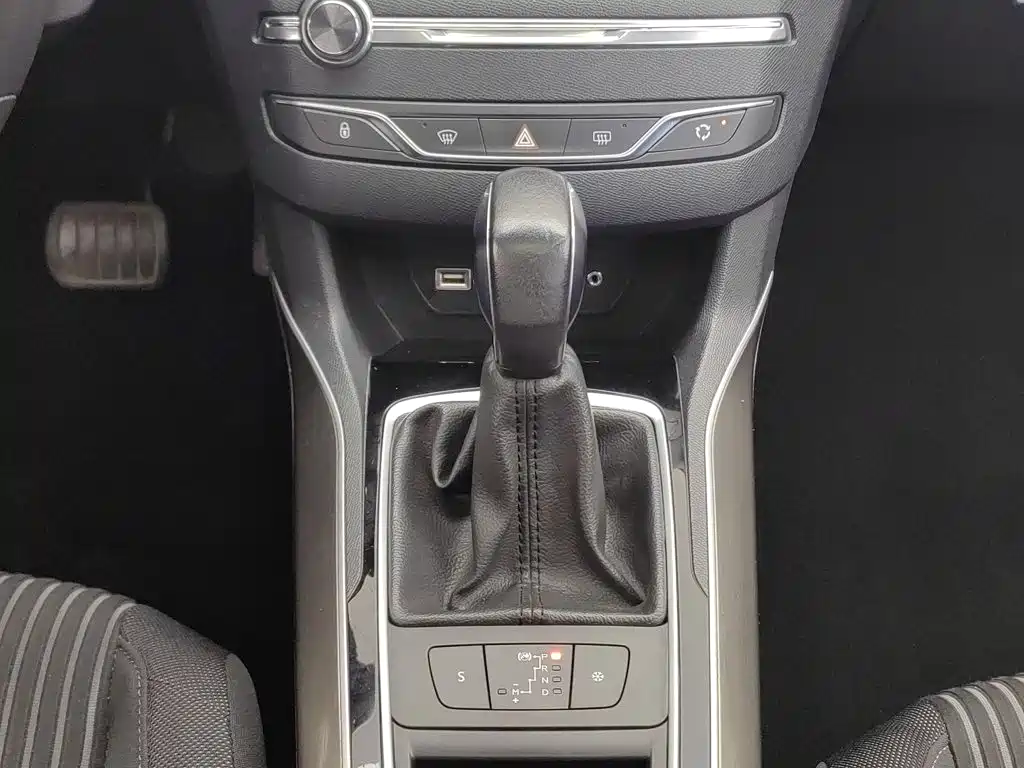 Peugeot 408 — миниатюра 13