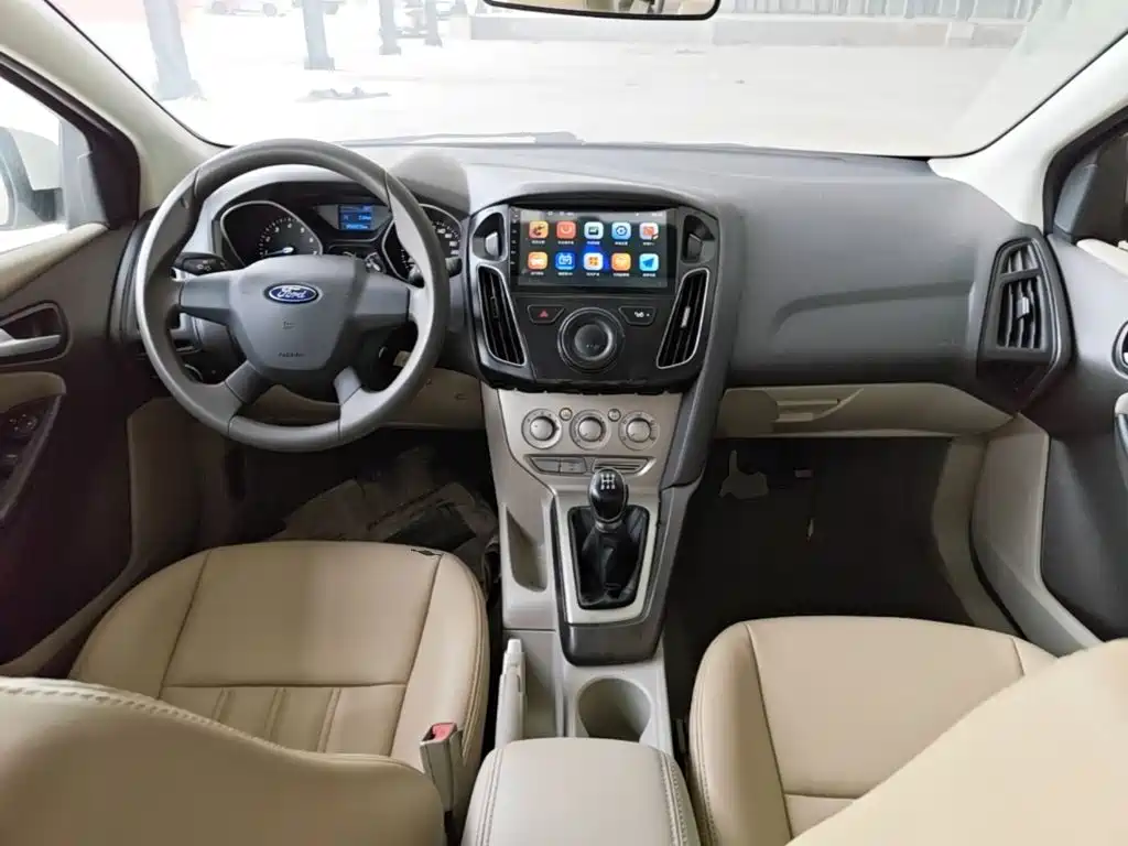 Ford Focus — миниатюра 10