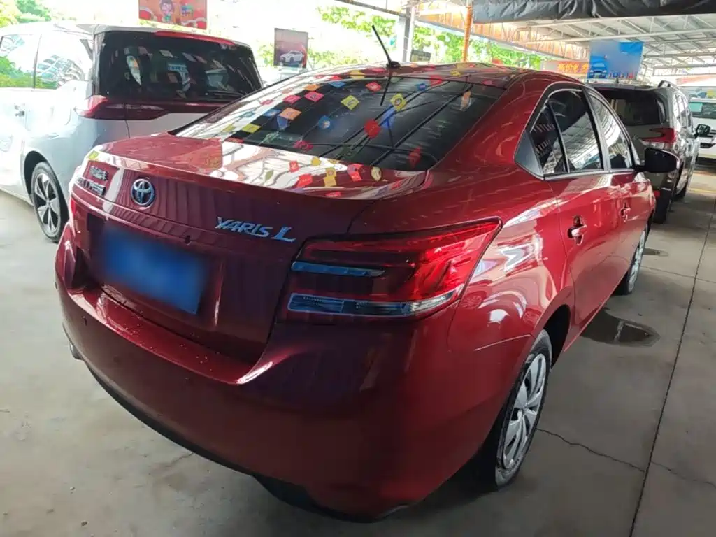 Toyota Yaris L — миниатюра 7