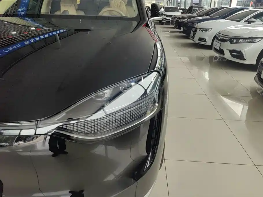 Aito M9 2025 Max 52kWh 5 мест (192 ）