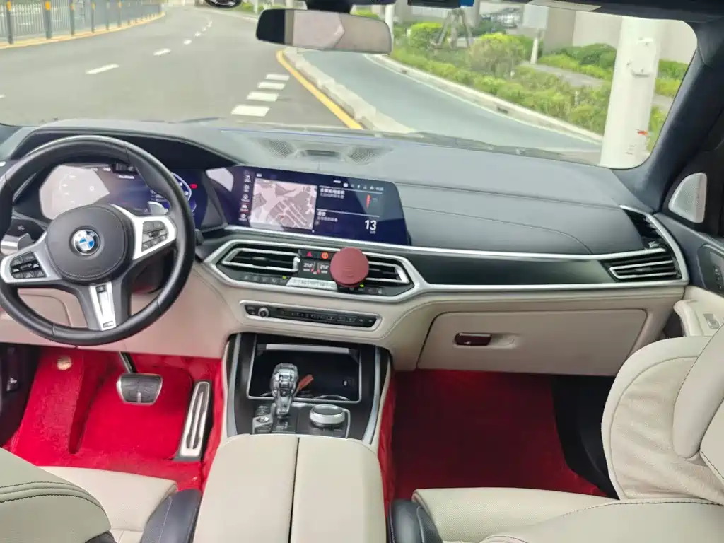 BMW X7 — миниатюра 9