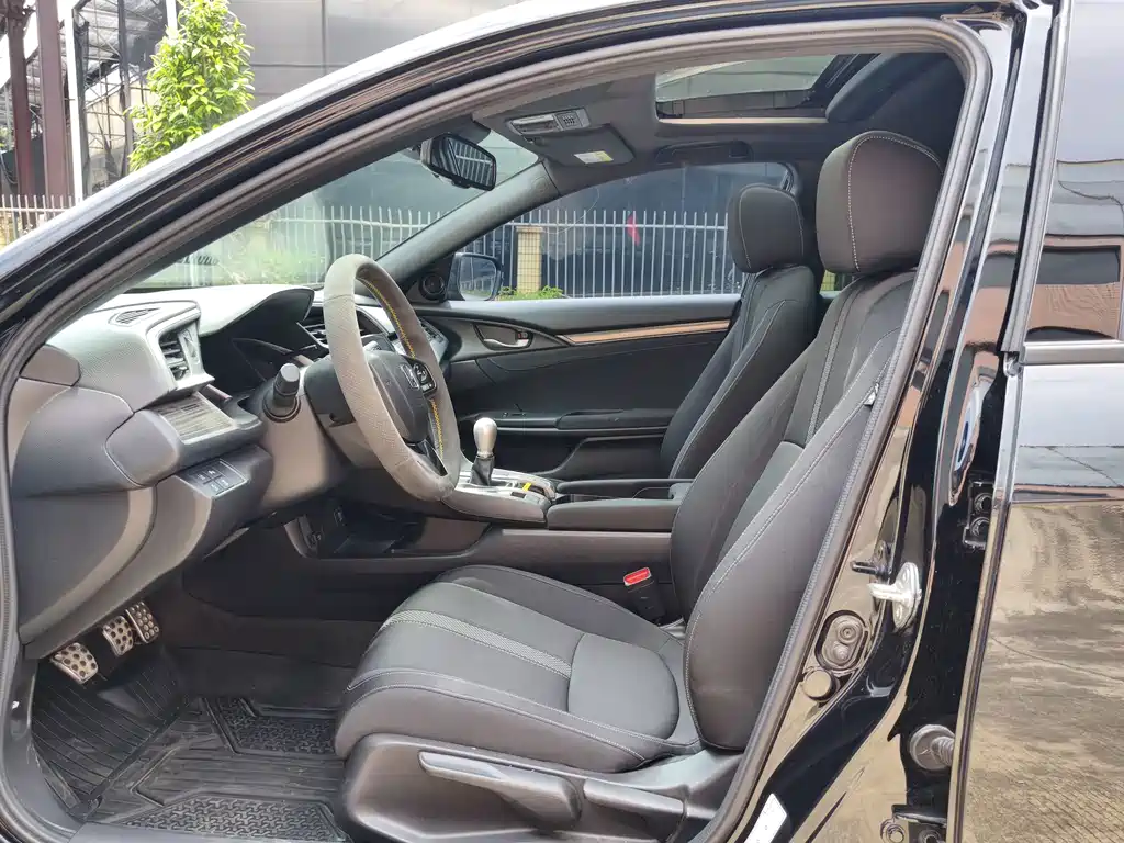 Honda Civic — миниатюра 9