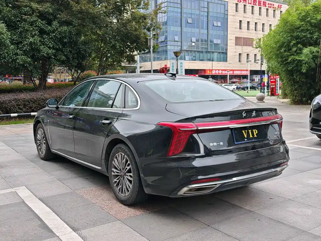 Hongqi Hongqi H5 — миниатюра 2