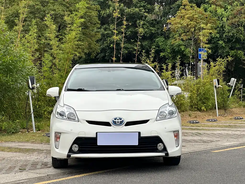 Toyota Prius 2012 1.8L Luxury