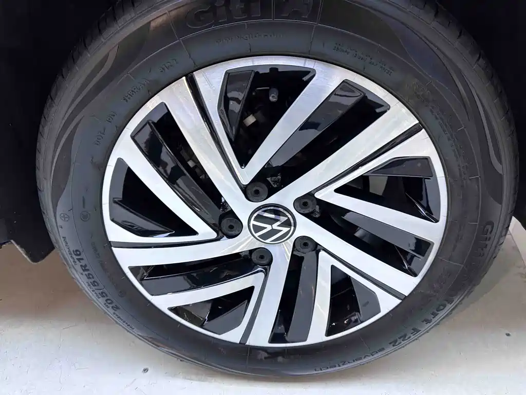 Volkswagen Lavida — миниатюра 18