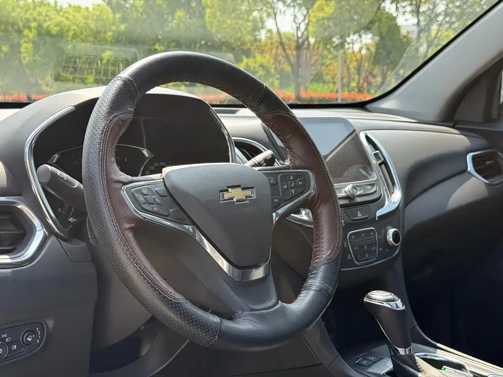 Chevrolet Equinox 550T Auto 4WD Cross Edition, фото 6