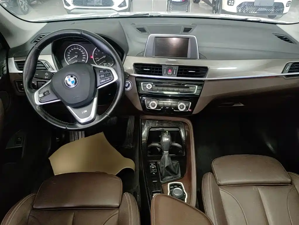 BMW X1 2016 sDrive18Li Luxury