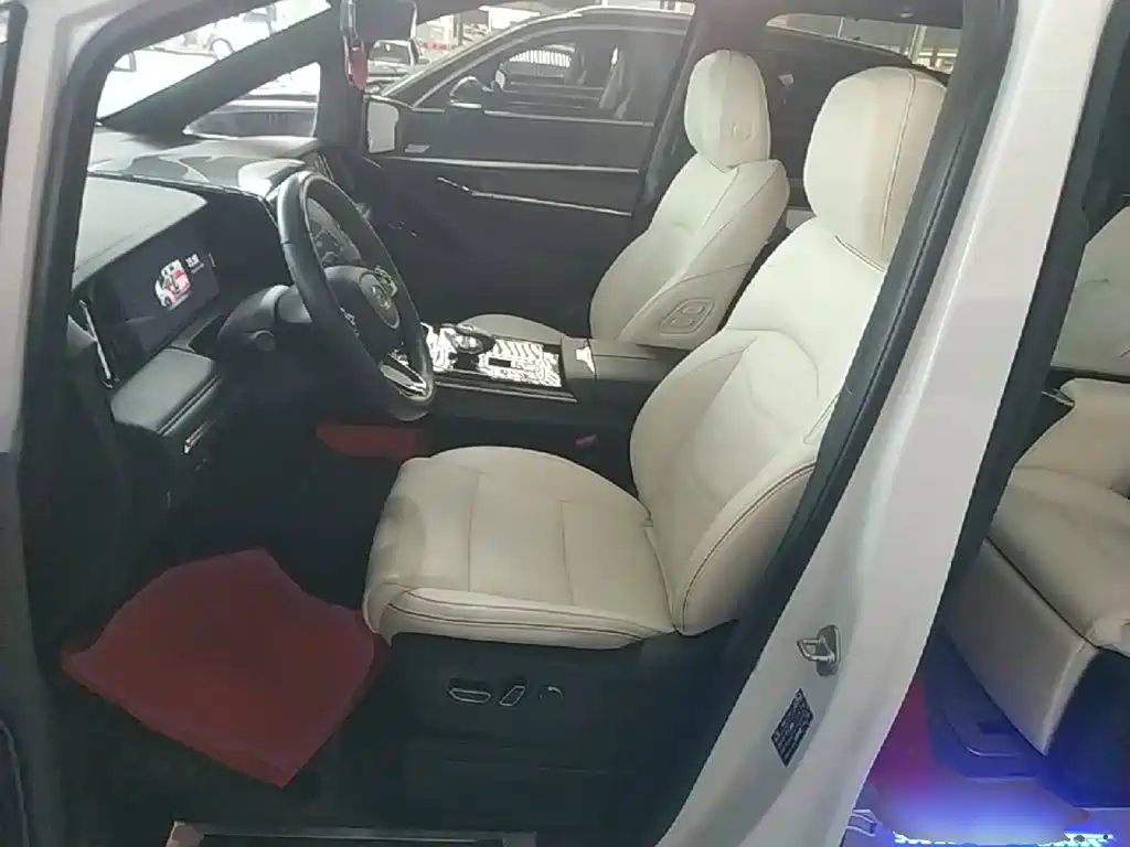 GAC Motor Trumpchi M8 — миниатюра 15